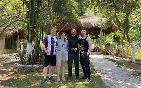 Du Gia Backpacker Garden Homestay